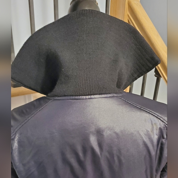 Vintage Calvin Klein Bomber Jacket - Size Medium - Picture 4 of 11